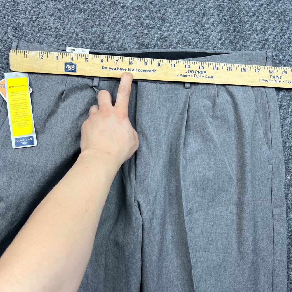 Dockers Dress Pants Mens 36x29 Gray proStyle Relaxed Fit Pleated Cuffed 40509465 - Picture 2 of 16